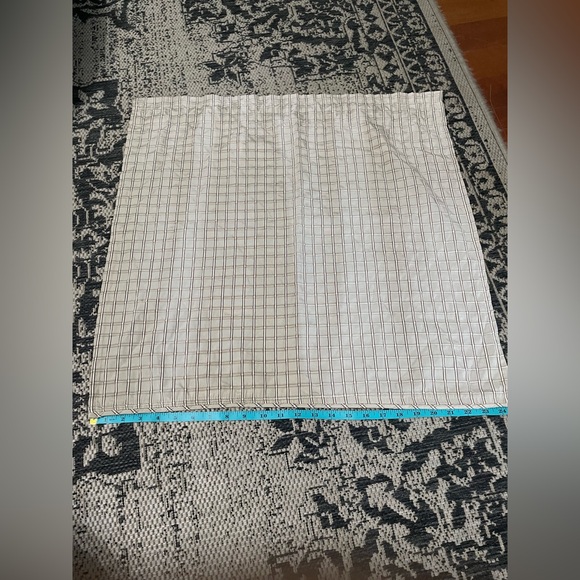 Checkered Window Panel - Picture 4 of 4